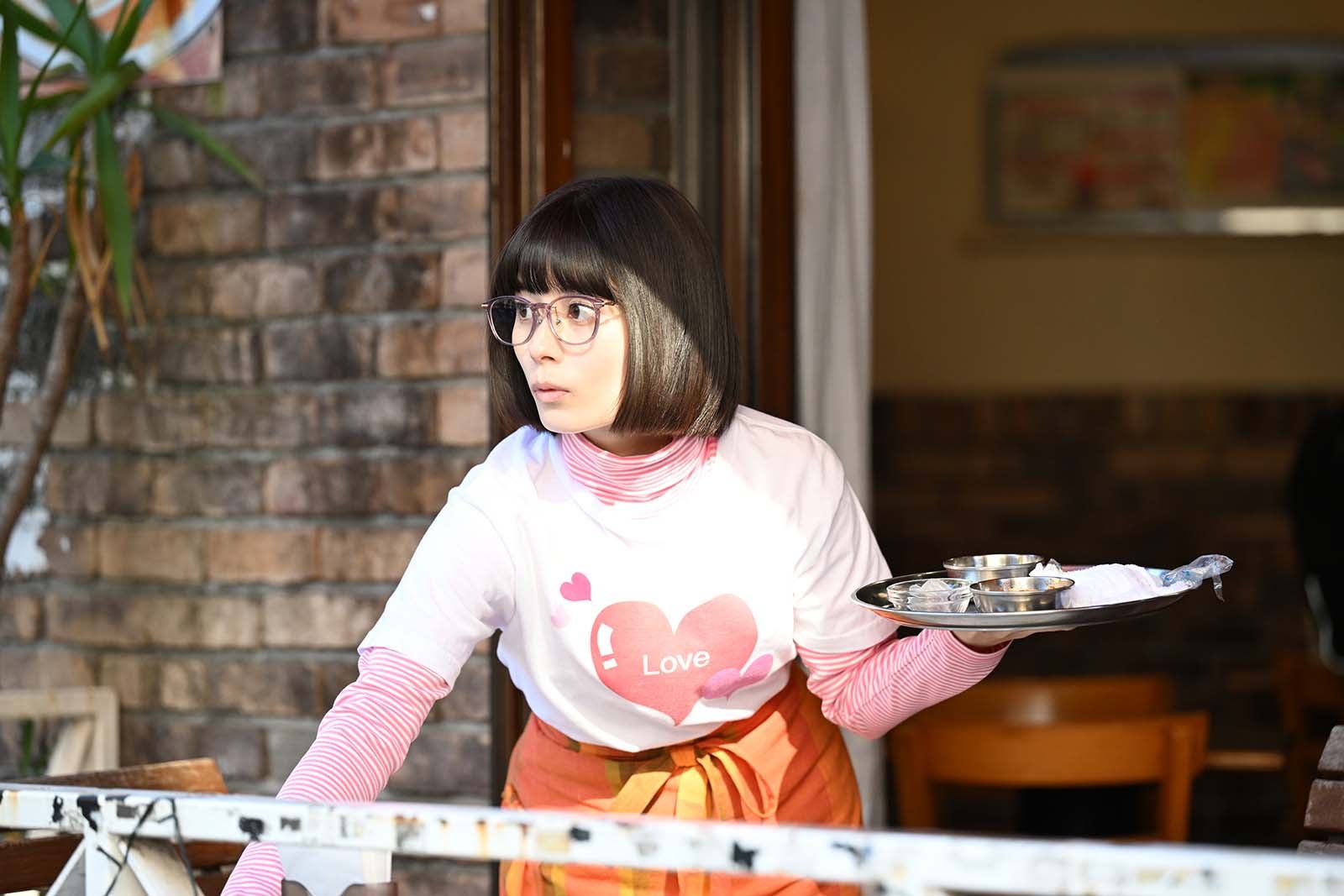 大久保桜子「リビングの松永さん」第2話より（C）カンテレ