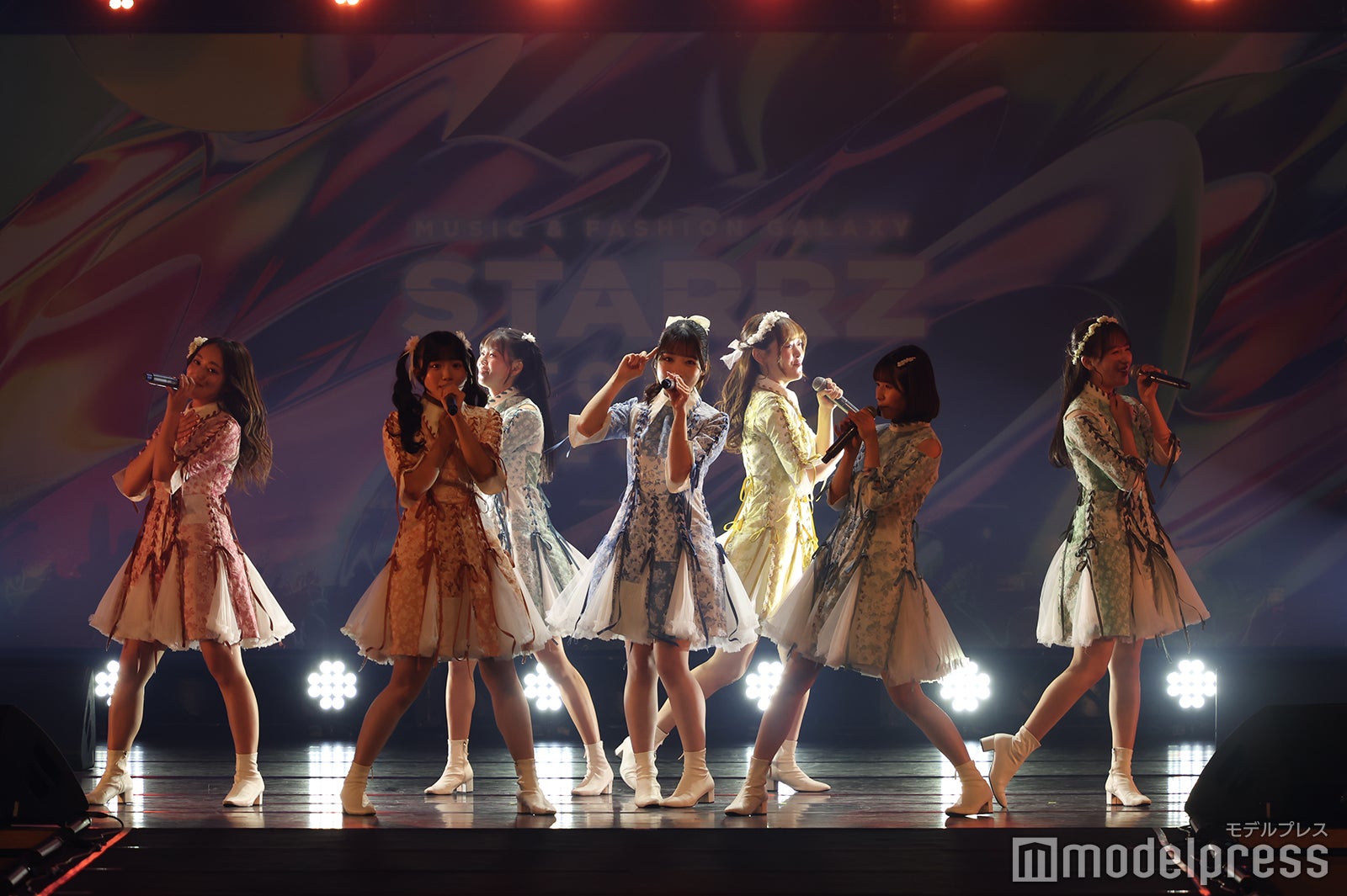 22/7（C）モデルプレス