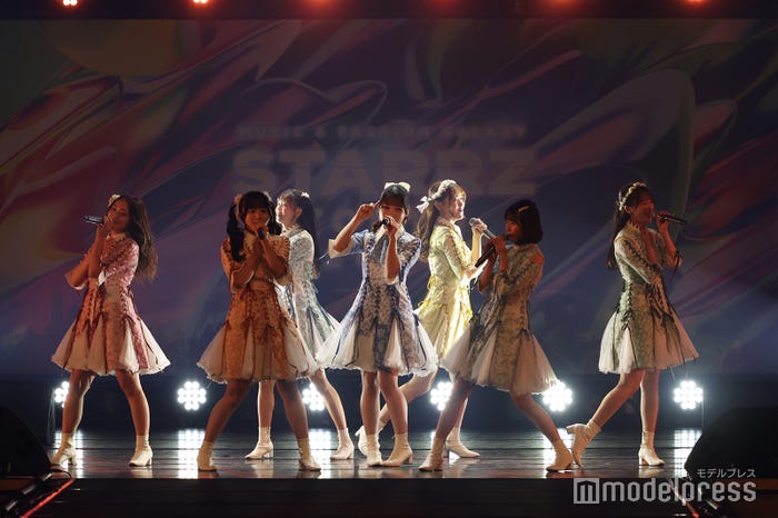 22/7(C)モデルプレス