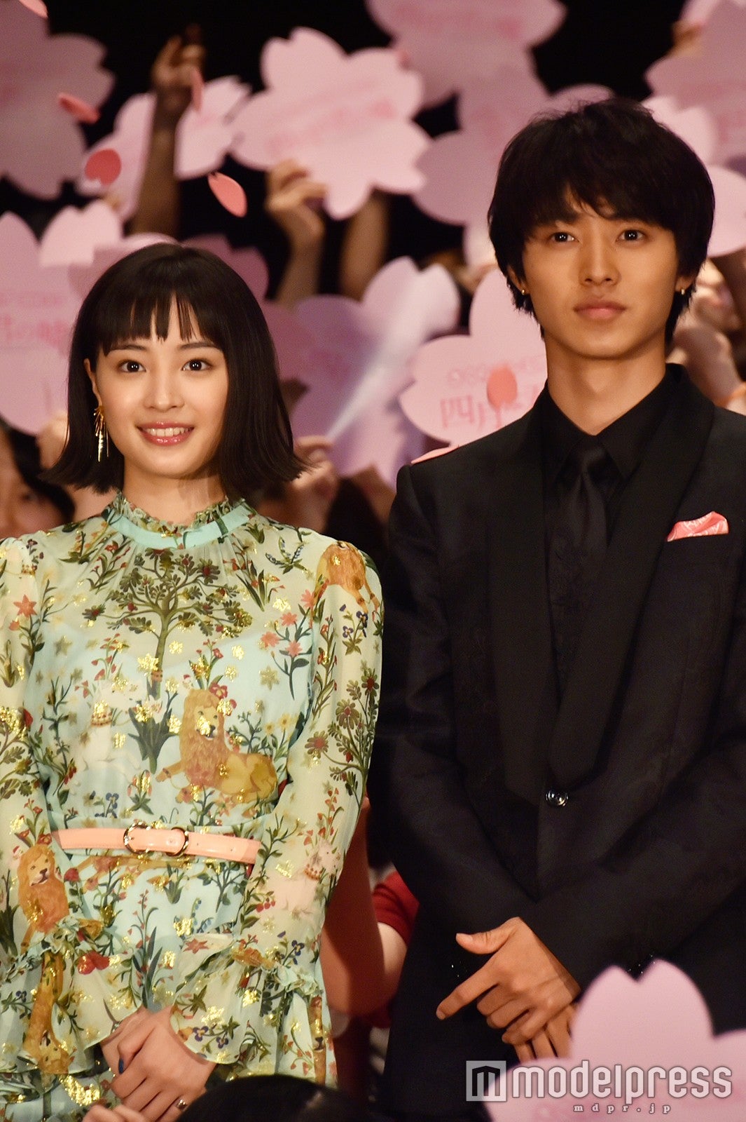 広瀬すず、山崎賢人（C）モデルプレス