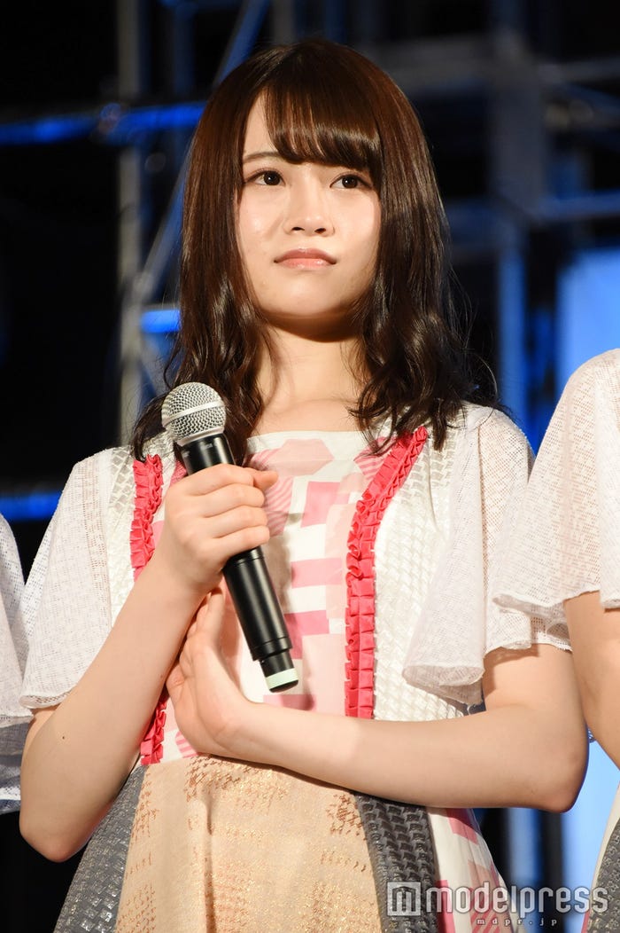 山崎怜奈(C)モデルプレス