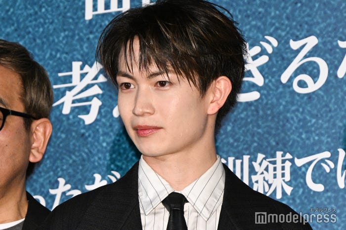 綱啓永(C)モデルプレス