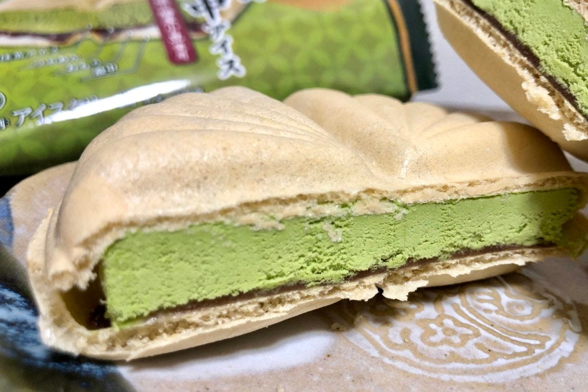 ファミマ　宇治抹茶まみれ