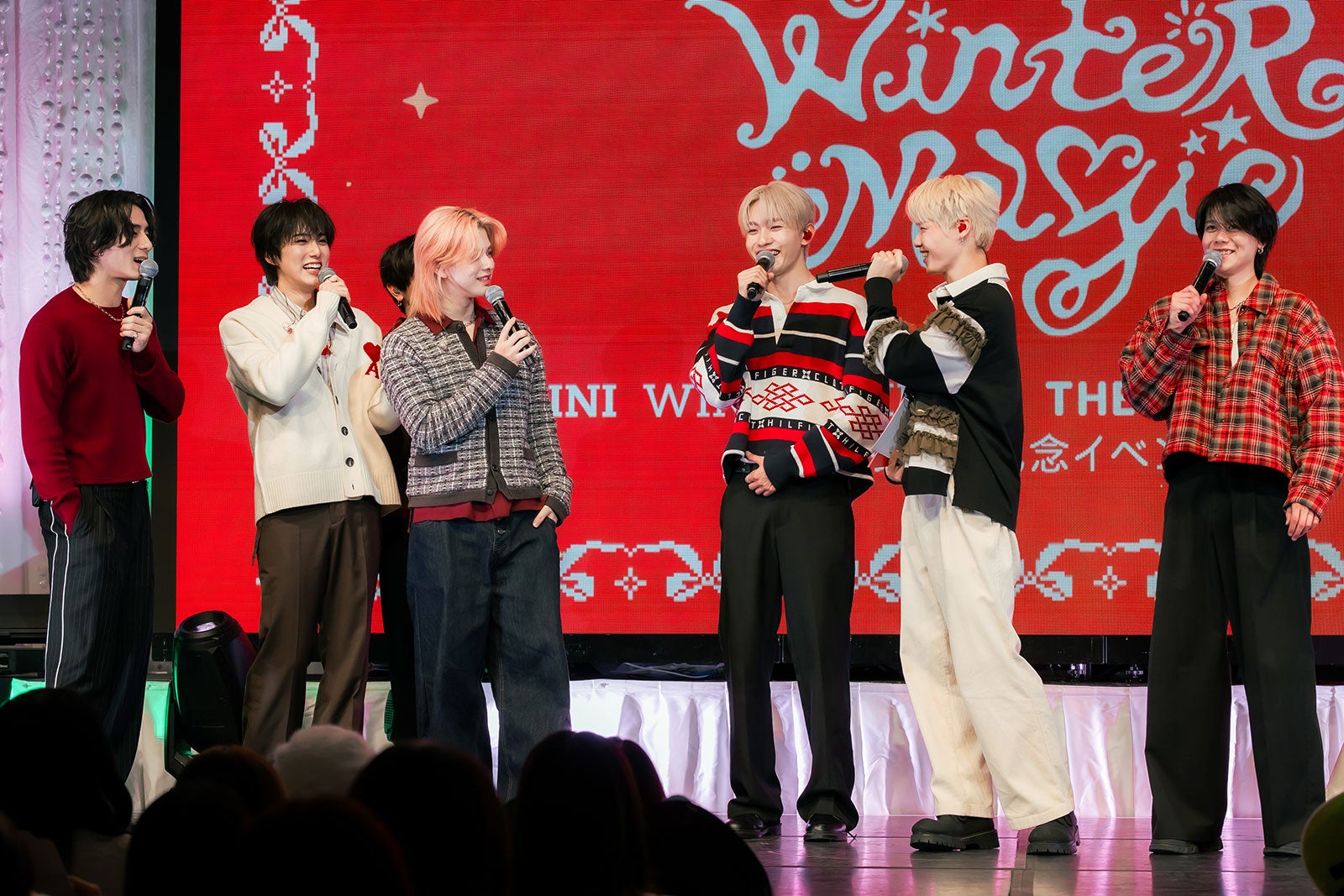 西洸人、尾崎匠海、高塚大夢、松田迅、田島将吾、木村柾哉、藤牧京介（C）LAPONE ENTERTAINMENT