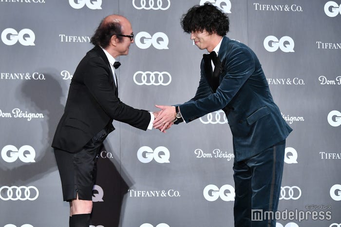 賀来賢人 念願の受賞 男が憧れる男に Gq Men Of The Year 19 モデルプレス 賀来賢人 念願の受賞 男が憧れる男に Gq Men Of The Year 19 モデルプレス