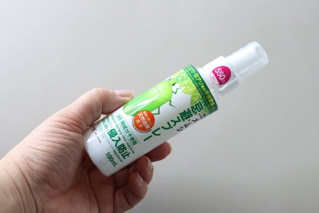 ダイソー　カメムシ忌避スプレー100mL