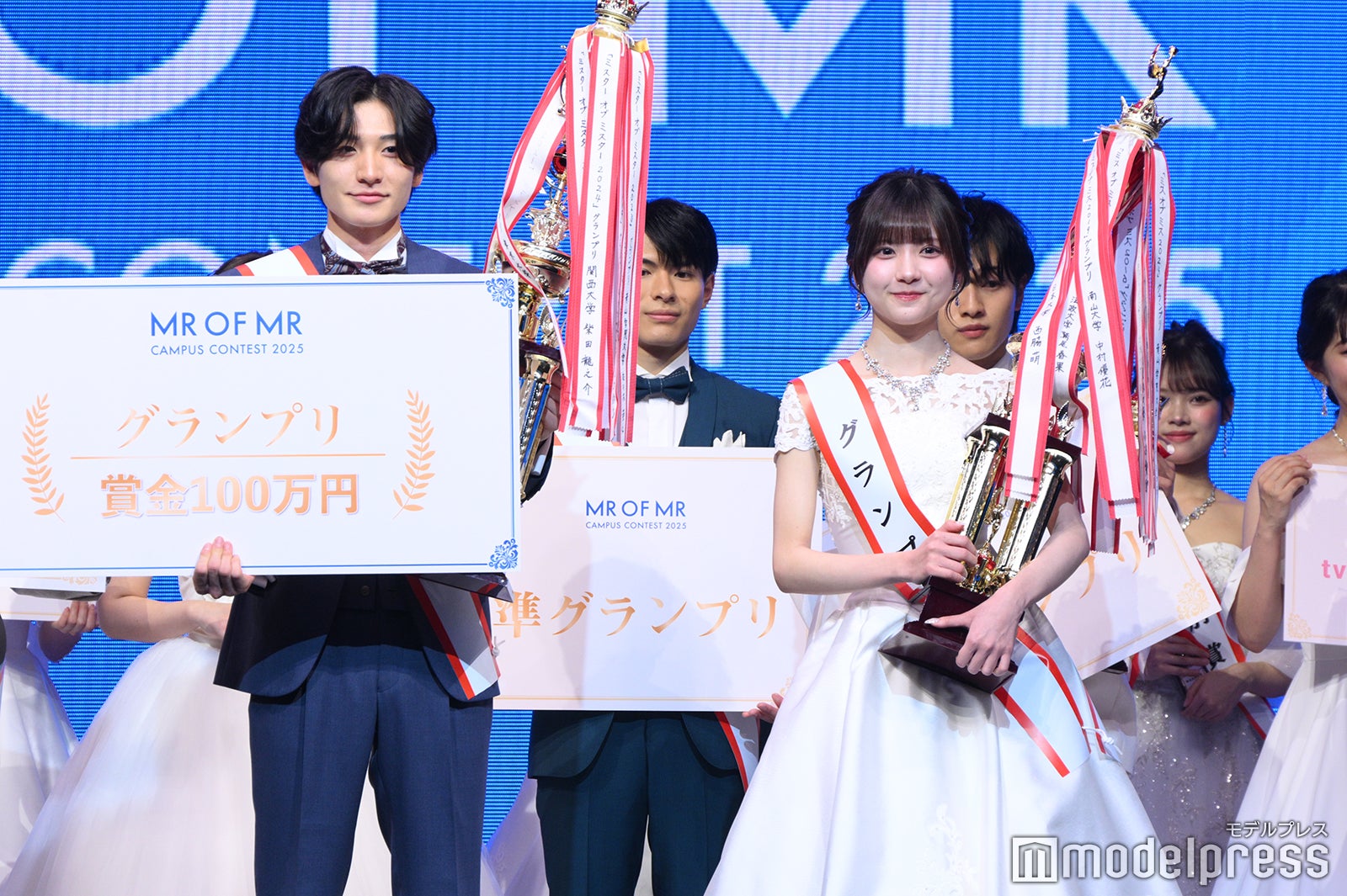 太田侑吾さん、橋本菜々子さん（C）モデルプレス