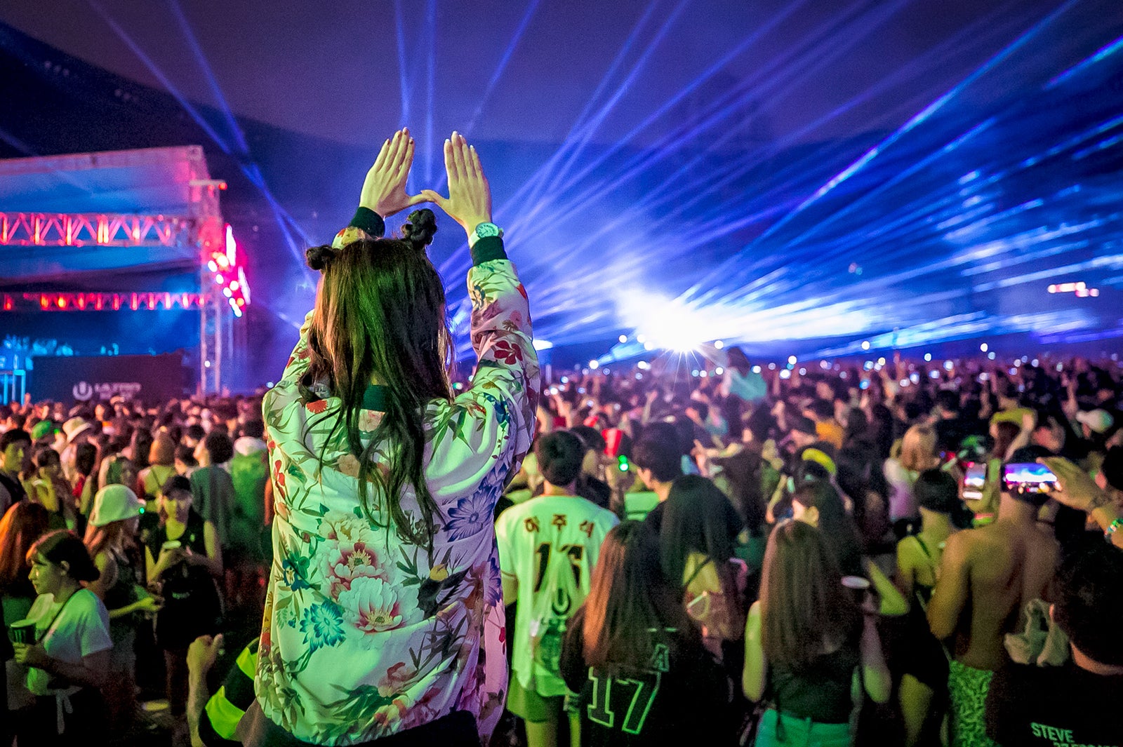 夜のメインステージ（提供写真）