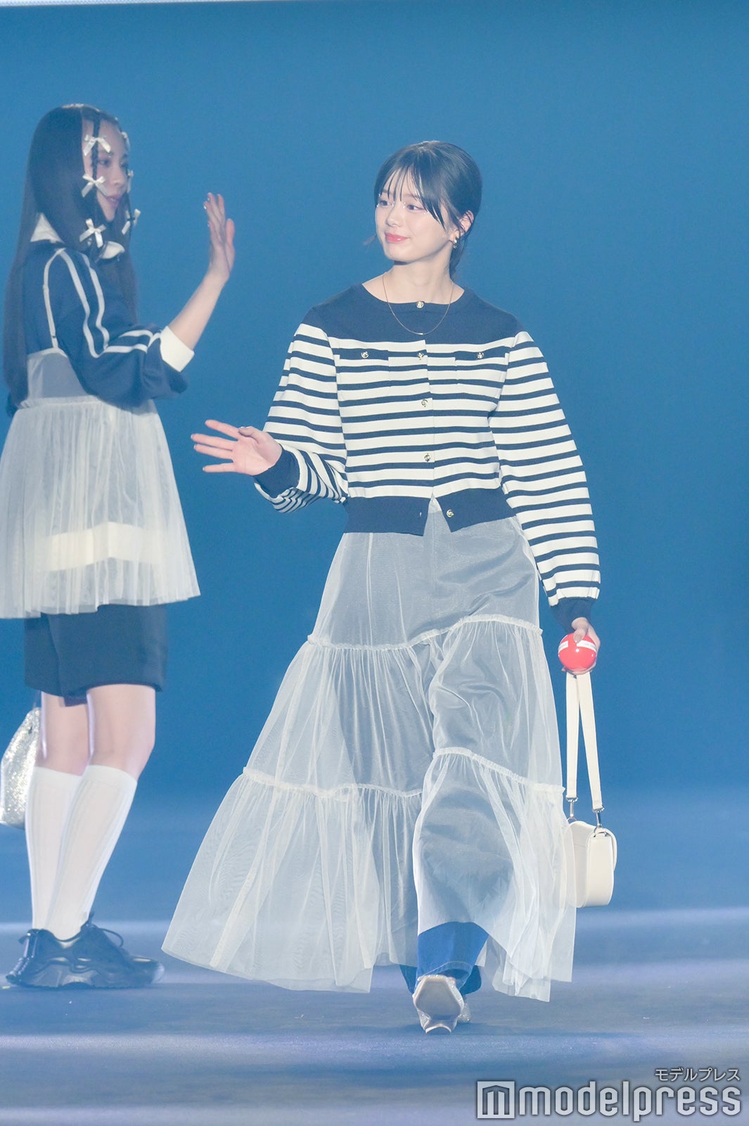 紺野彩夏（C）モデルプレス