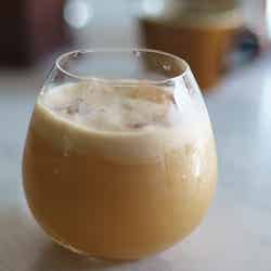 バターコーヒー(HOT or ICE)税込 ¥702/画像提供:最強の株式会社