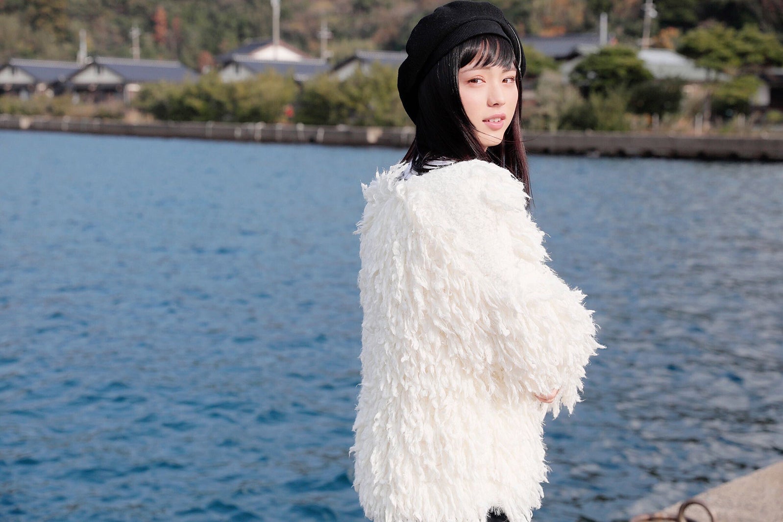 撮影：三宮幹史／井手上漠フォトエッセイ『normal？』公式ツイッター（@bakunohon0420）より