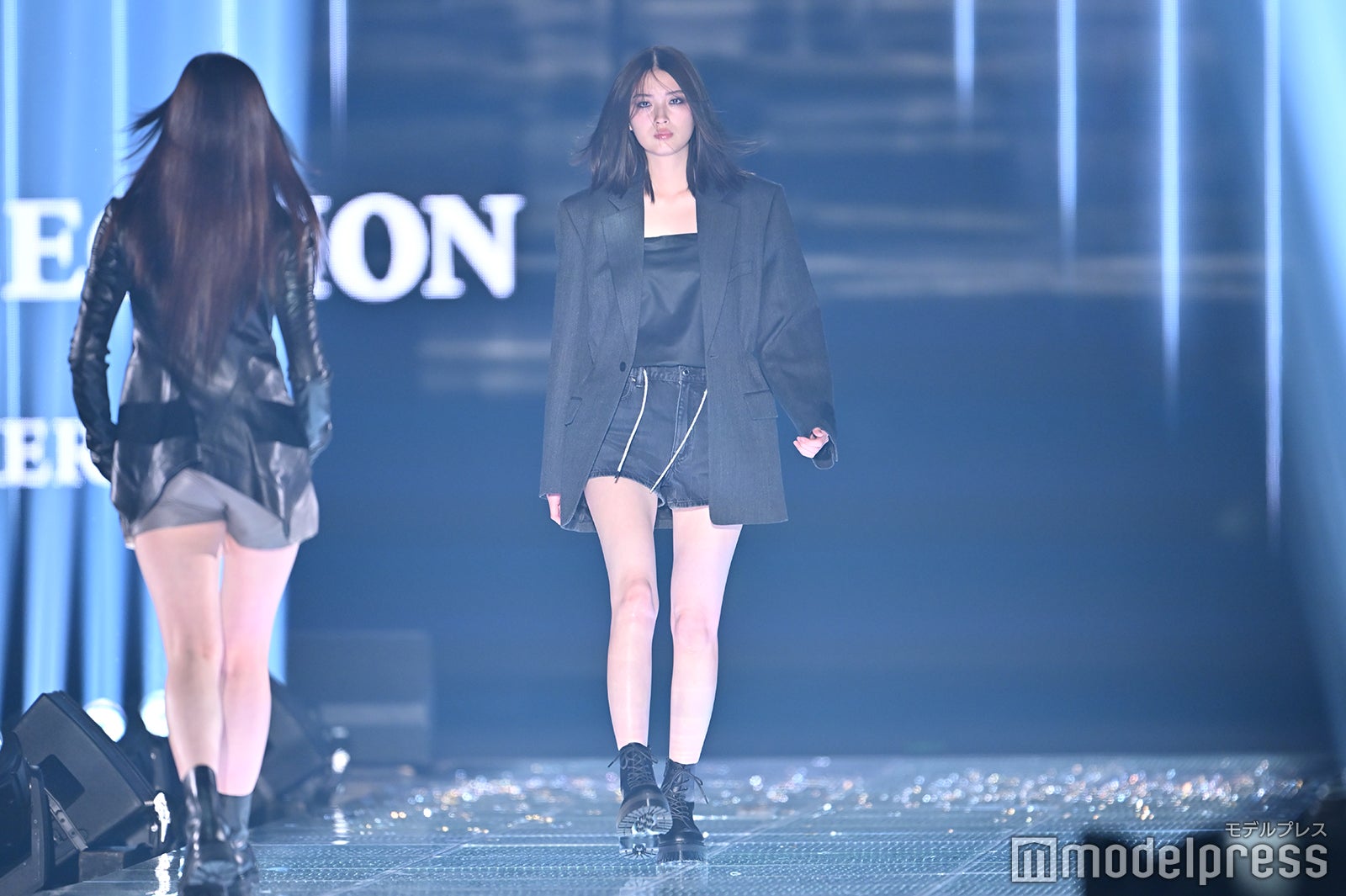 （C）モデルプレス