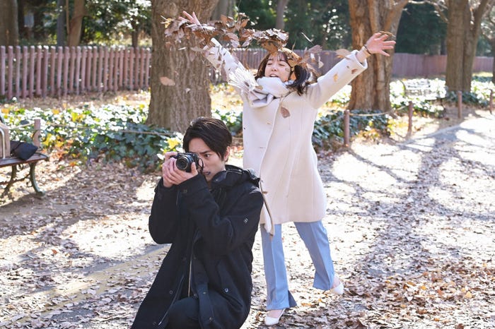 間宮祥太朗、上白石萌音「オー!マイ・ボス!恋は別冊で」第6話より(C)TBS