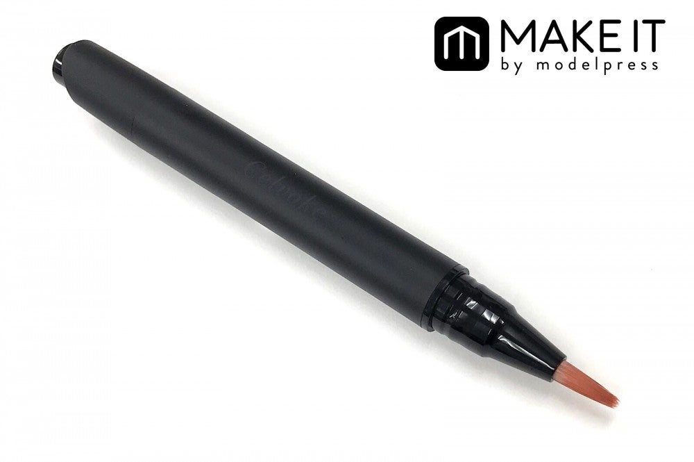 セルヴォーク／ディグニファイド リキッドリップス／01 サンセットオレンジ／3,200円（税抜） (C)メイクイット