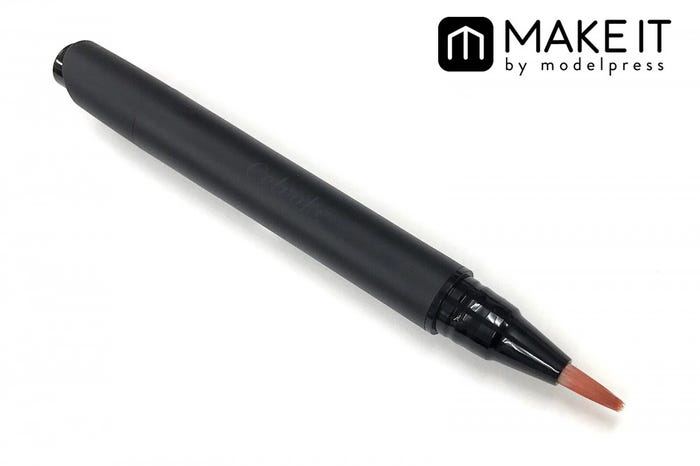 セルヴォーク/ディグニファイド リキッドリップス/01 サンセットオレンジ/3,200円(税抜) (C)メイクイット