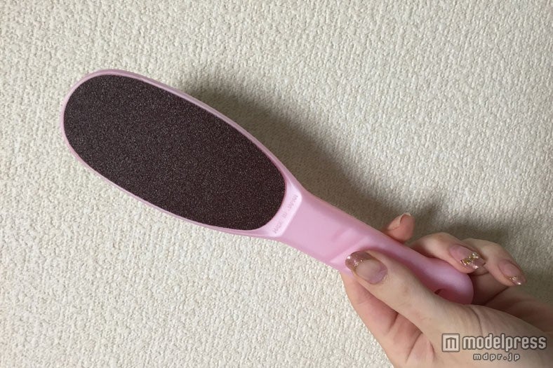 簡単にケアするには「かかとやすり」
