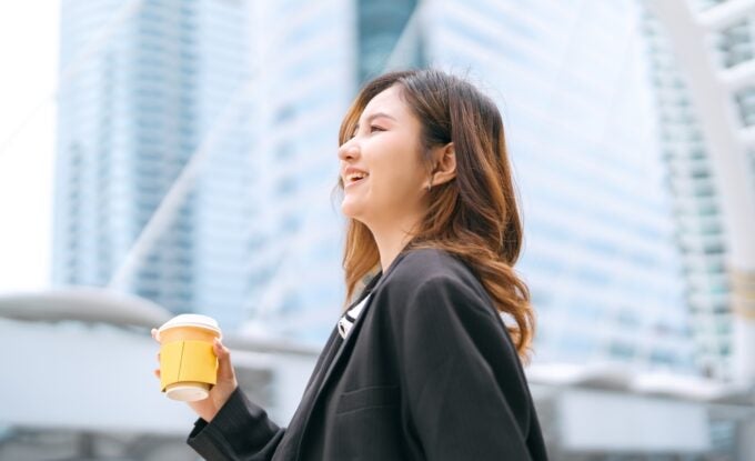 それ、幸せになれる兆しです♡夢や日常で見たらラッキー！「幸運のサイン」10選