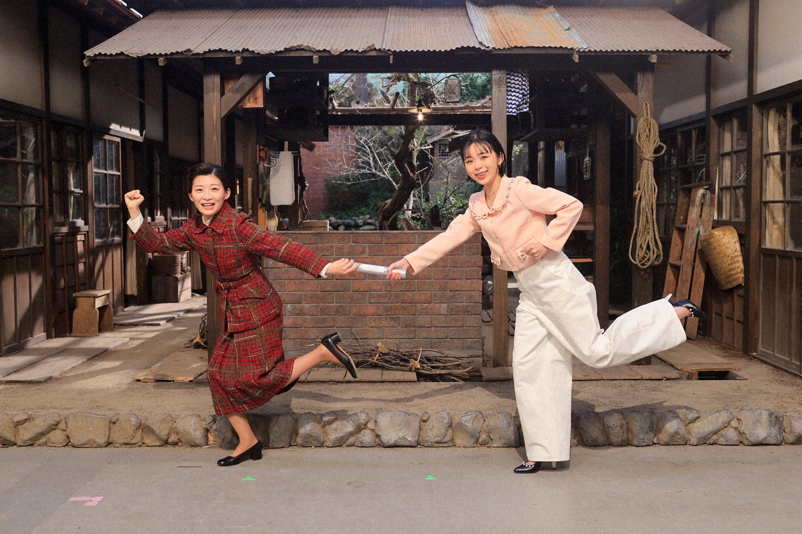 伊藤沙莉、趣里（C）NHK