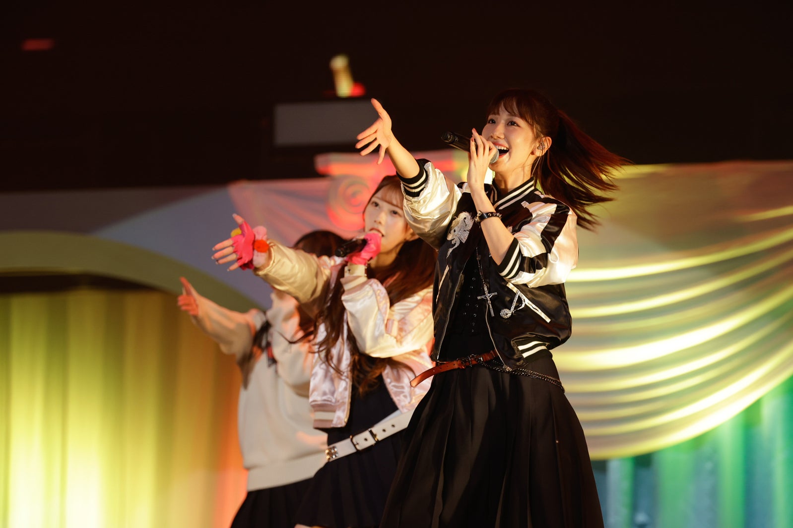 柏木由紀「古参も新規も⼤集合︕なんでもありのAKBでっせスペシャル」（C）AKB48