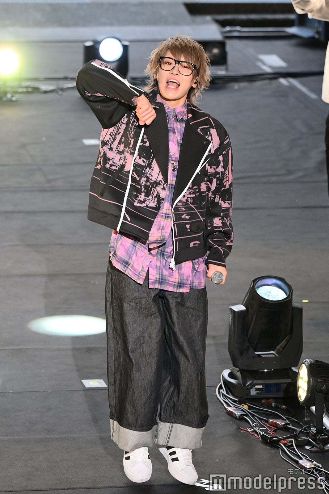 ☆イニ☆（C）モデルプレス