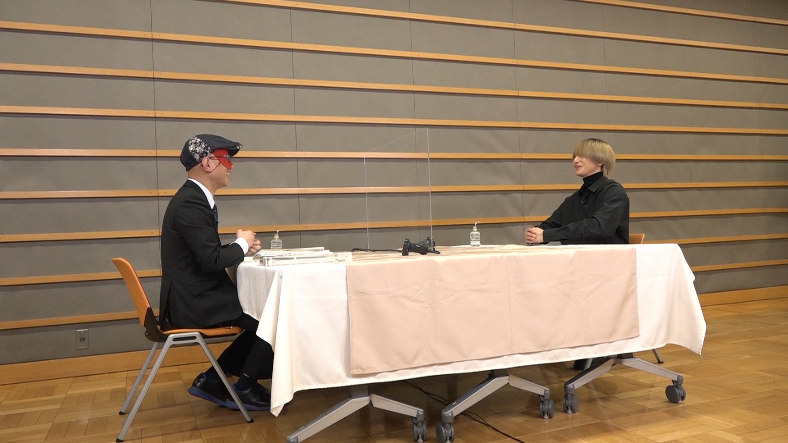 ゲッターズ飯田、永山瑛太 （C）フジテレビ