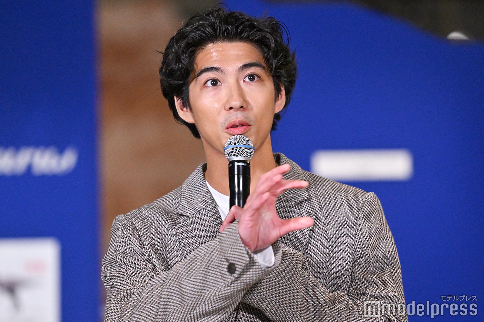 賀来賢人（C）モデルプレス