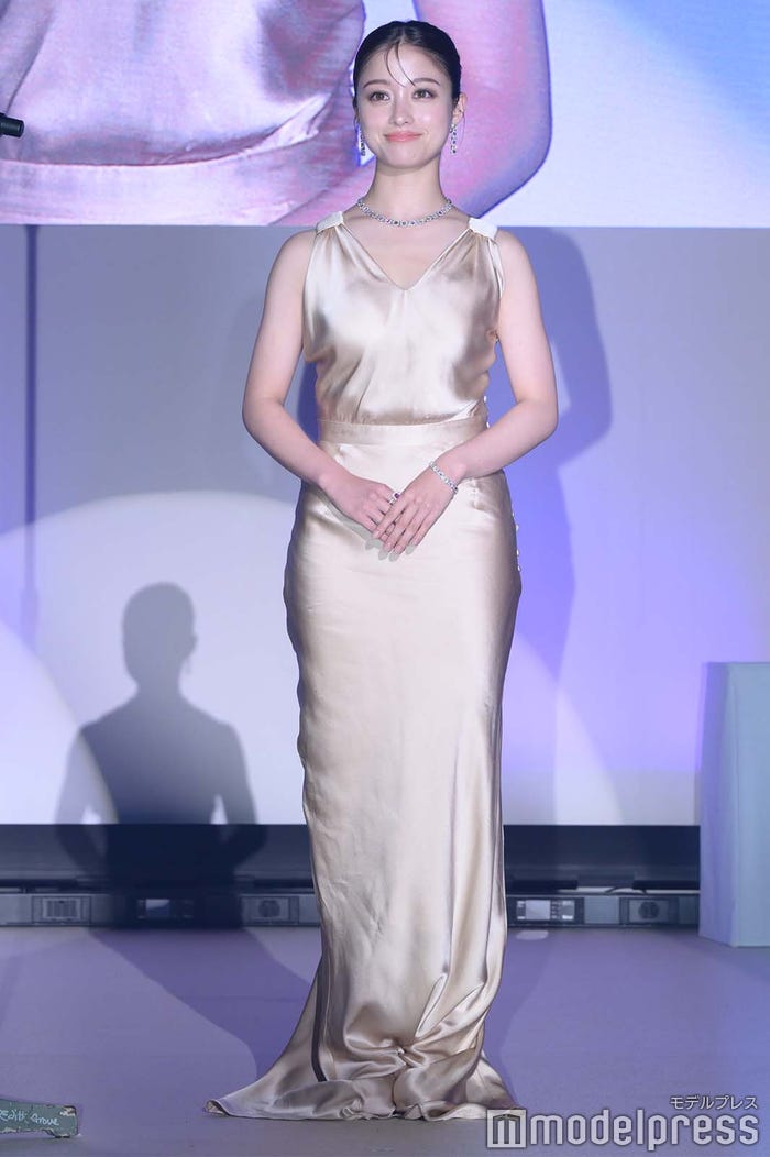 橋本環奈(C)モデルプレス