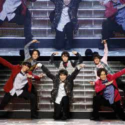 15th Anniversary SUPER HANDSOME LIVE「JUMP↑ with YOU」【16日夜公演】写真提供：アミューズ