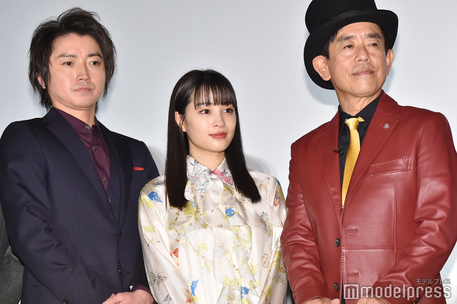 藤原竜也、広瀬すず、栗田貫一（C）モデルプレス