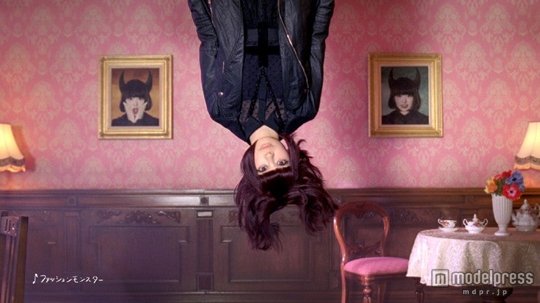 きゃりーぱみゅぱみゅ／新テレビCM「ファッションモンスター登場」篇より