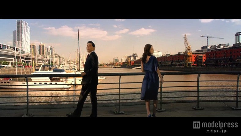 北川景子＆本木雅弘／新CM「ブエノスアイレス 港篇」より