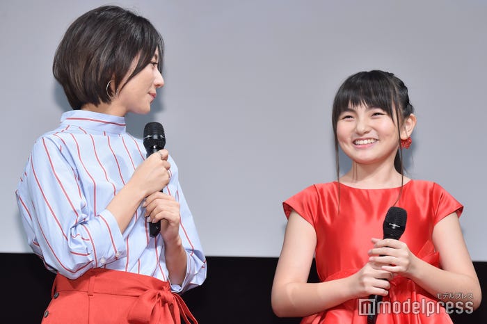 木村文乃、鈴木梨央 (C)モデルプレス