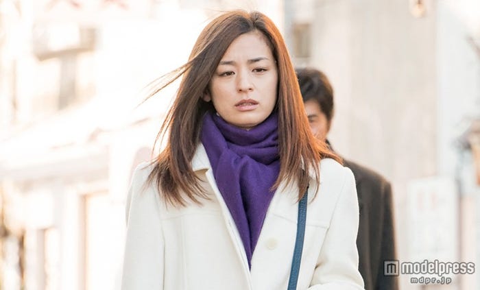 尾野真千子(C)2015桜木紫乃・小学館/「起終点駅 ターミナル」製作委員会