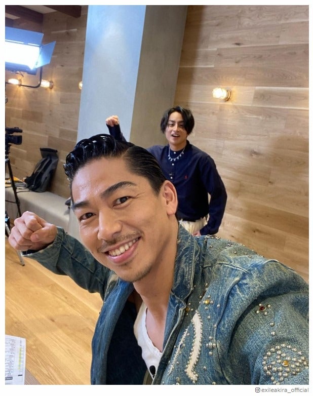 「ソーシャルディスタンスでChoo Choo TRAINするなら28メートルは必要」EXILE AKIRA＆白濱亜嵐が縦長Choo Choo