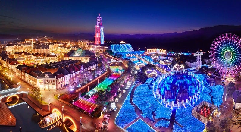 ハウステンボス「光の王国」に新絶景スポット誕生 “白雪姫”がテーマの美しいナイトショーも