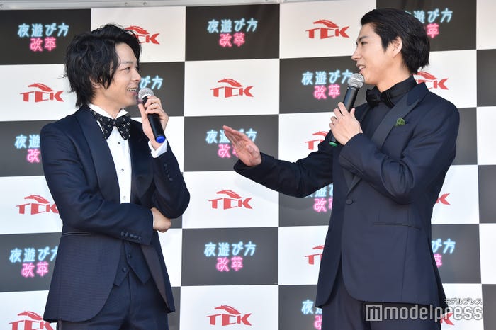 中村倫也、賀来賢人 (C)モデルプレス