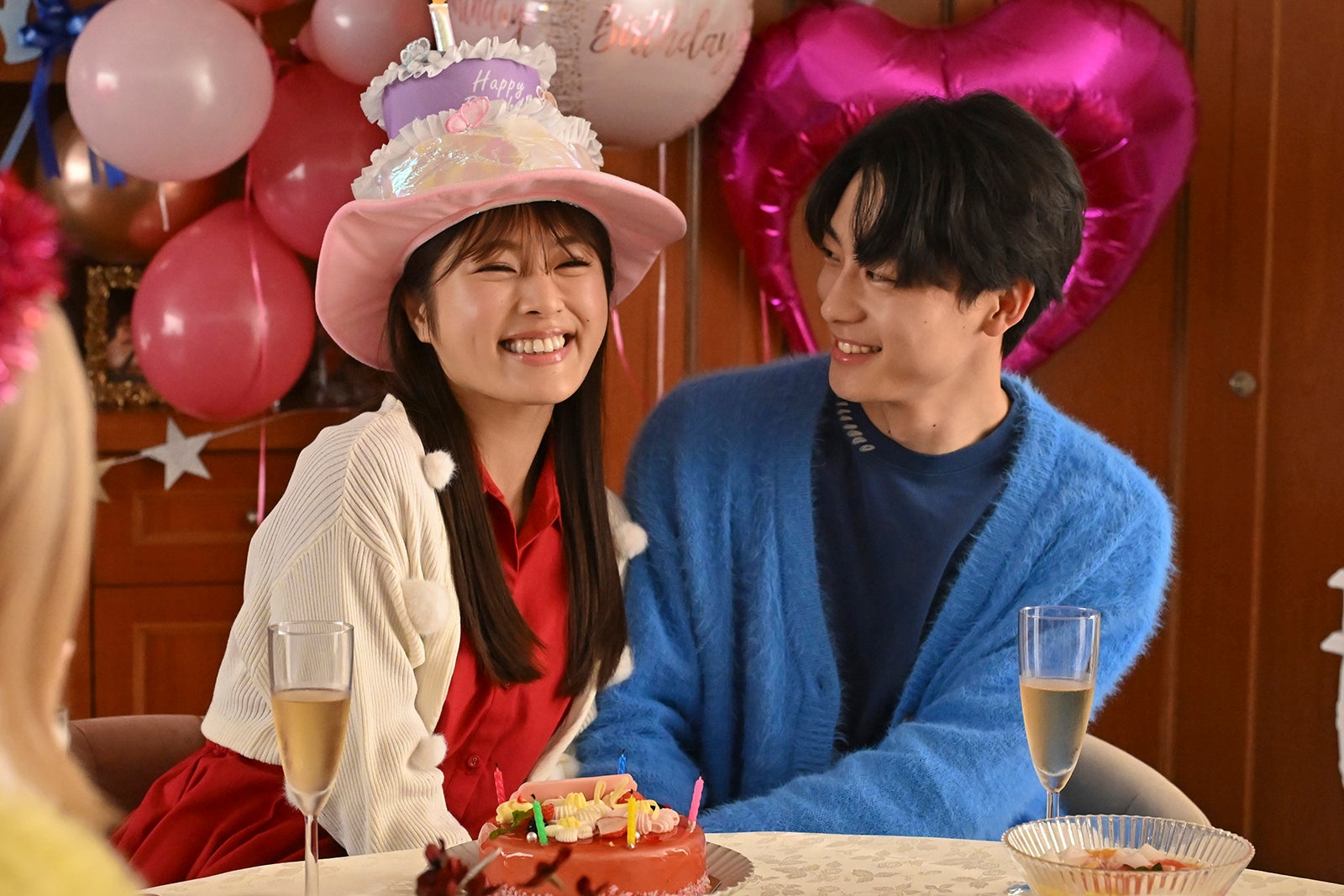 渋谷凪咲、井上祐貴「地獄の果てまで連れていく」第5話（C）「地獄の果てまで連れていく」製作委員会