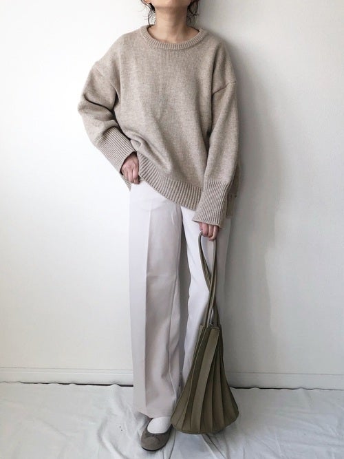 Gu きれいめパンツ探してる人集合 春まではける 万能スラックス がめちゃ使えるよー モデルプレス
