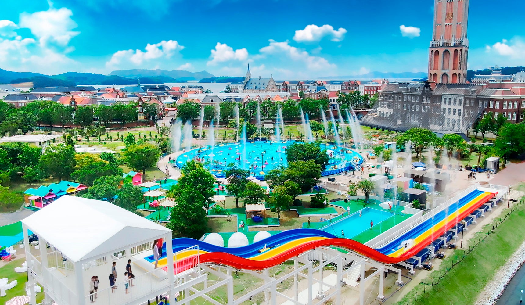 ガーデンプール／画像提供：ハウステンボス