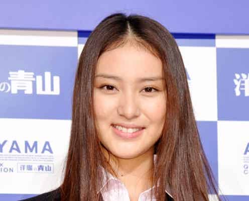 武井咲、CM女王・上戸彩を超えるか?