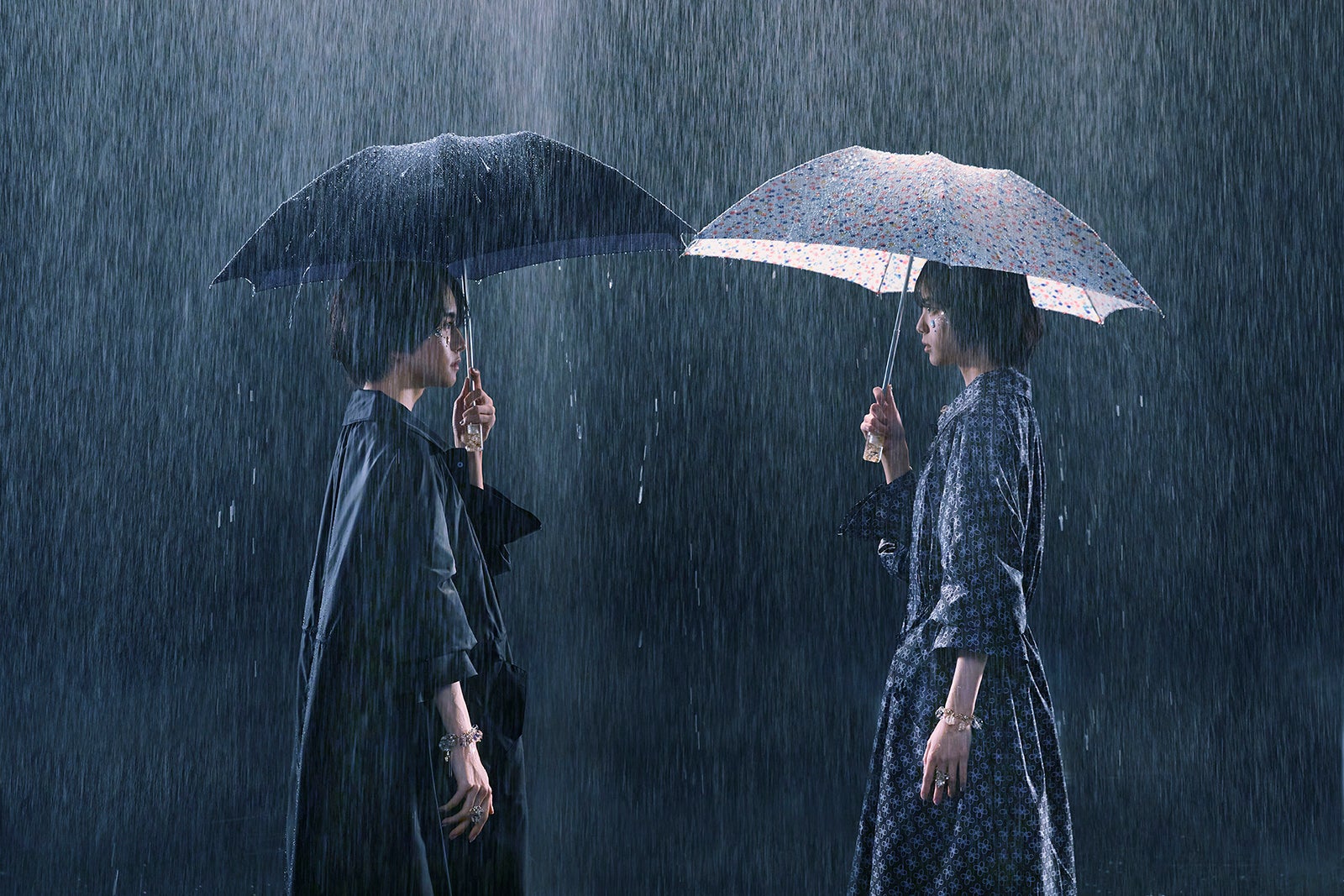 板垣李光人、平手友梨奈／Photographer：亀井隆司（提供写真）