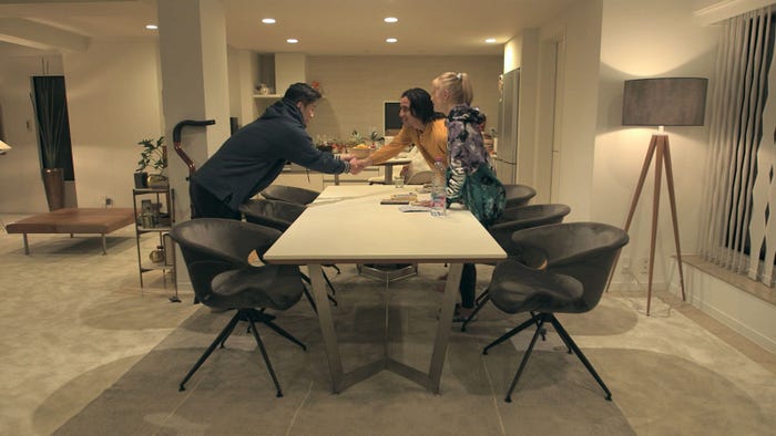 凌、快、ビビ「TERRACE HOUSE TOKYO 2019-2020」26th WEEK(C)フジテレビ/イースト・エンタテインメント