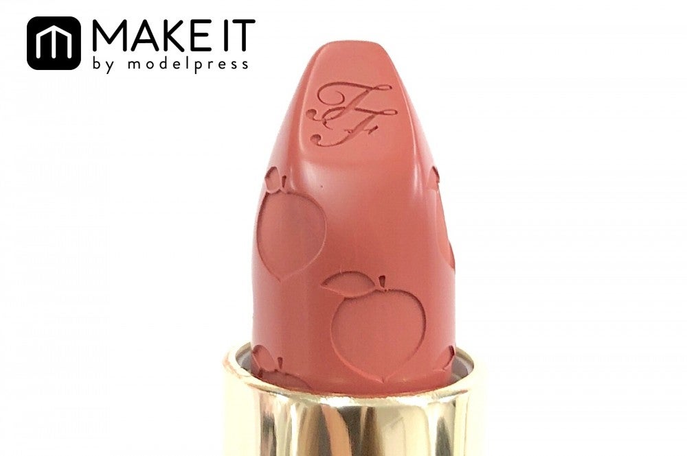 Too Faced／ジューシー マット ロングウェア リップスティック／ガットピーチ？ (C)メイクイット