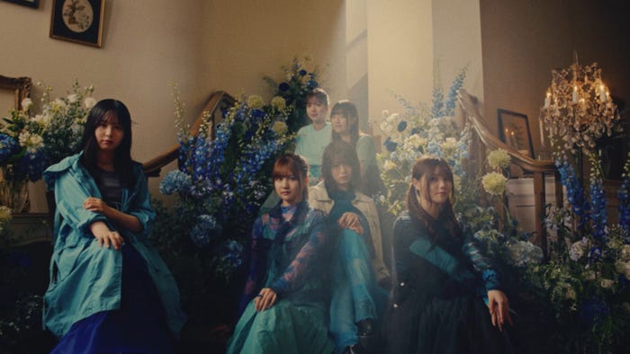 乃木坂46「マシンガンレイン」Music Videoより(提供写真)