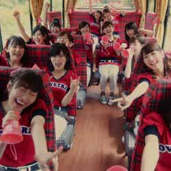 AKB48「LOVE TRIP」MVより
