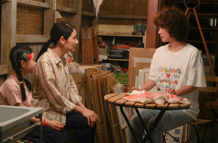 白鳥玉季、吉田羊、黒木華/「凪のお暇」最終話より(C)TBS