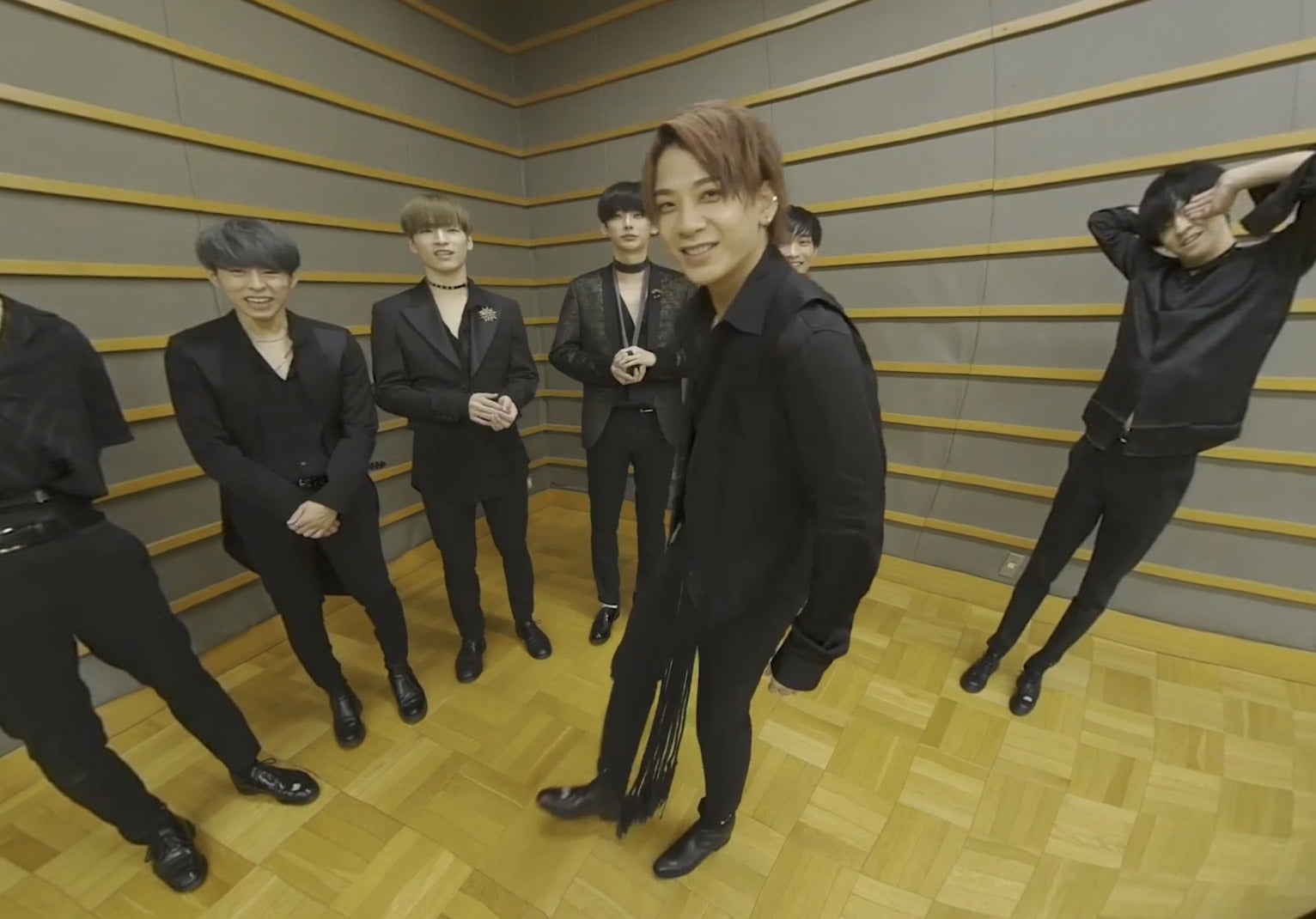 Black Out（提供画像）