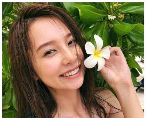 Niki、ふっくら美バストあらわなSEXYショットにドキッ