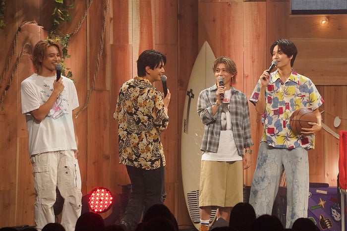Aぇ! group、“ライブで目が合いやすい席”回答 佐野晶哉「マジで見えてる」【「Q＆Aぇ!」公開収録レポ後編】