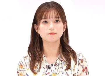 芳根京子 凱旋門バックに爽やかコーデ！パリに溶け込む姿に「すべてが美しい！」「街並みに溶け込んでる」